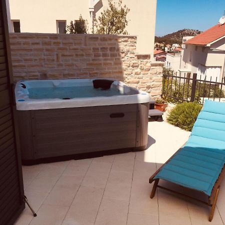 דירות מורטר Boutique La Perla Jacuzzi מראה חיצוני תמונה