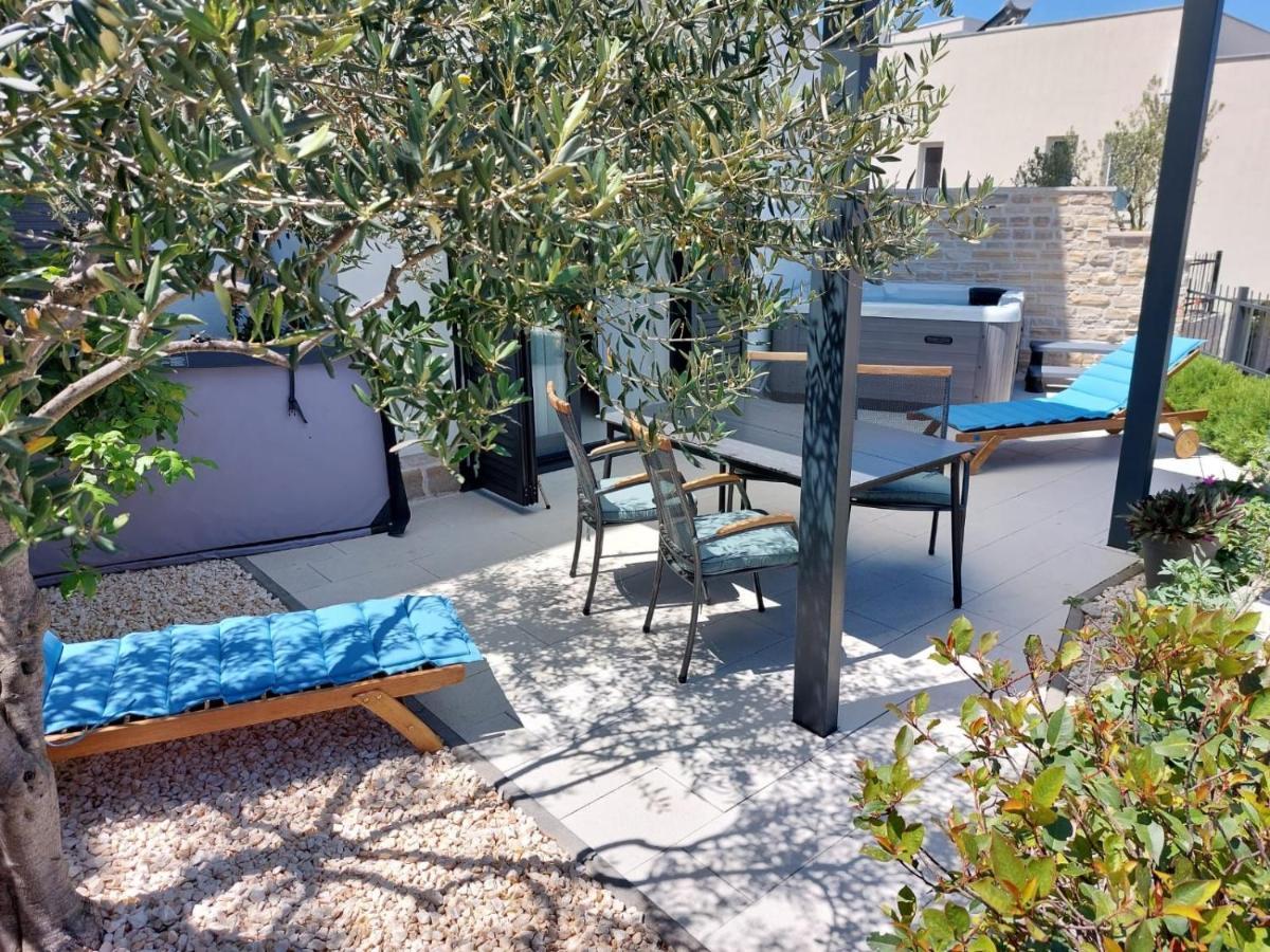 דירות מורטר Boutique La Perla Jacuzzi מראה חיצוני תמונה